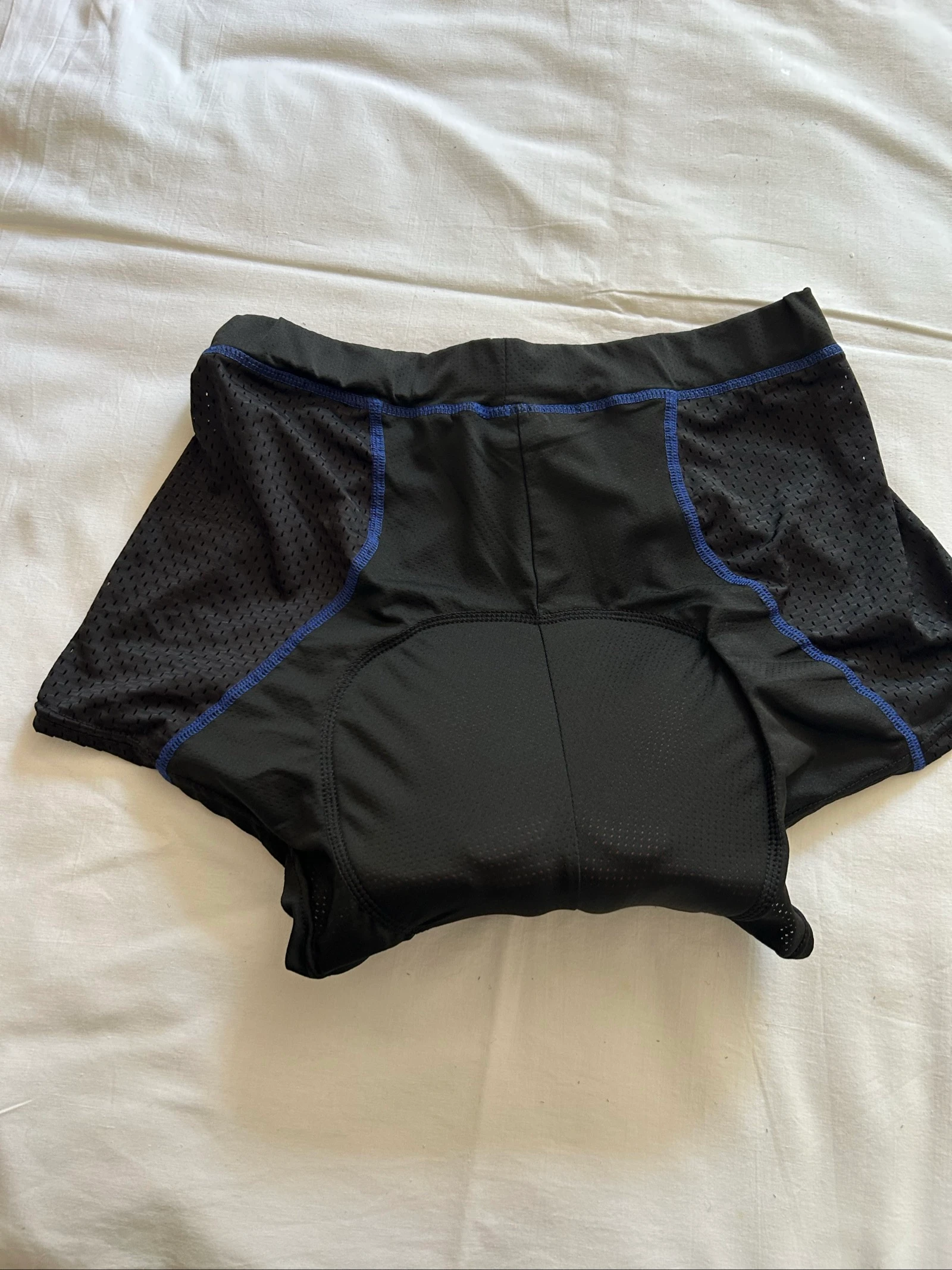 Cycling Shorts with 3D Gel Padding – Size M – New – photo 2